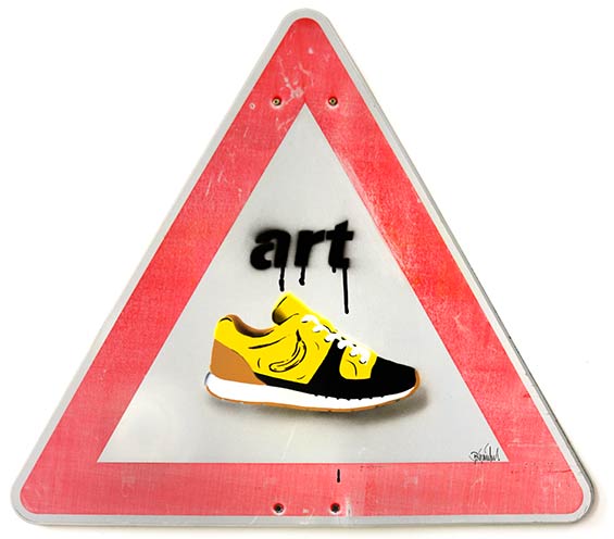 Der Bananensprayer Thomas Baumgartel Markiert Galerien Und Kunstorte Weltweit Mit Einer Spraybanane